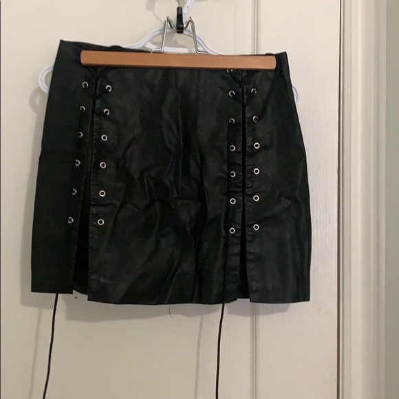 Pleather Tie up Mini Skirt - Picture 2 of 3